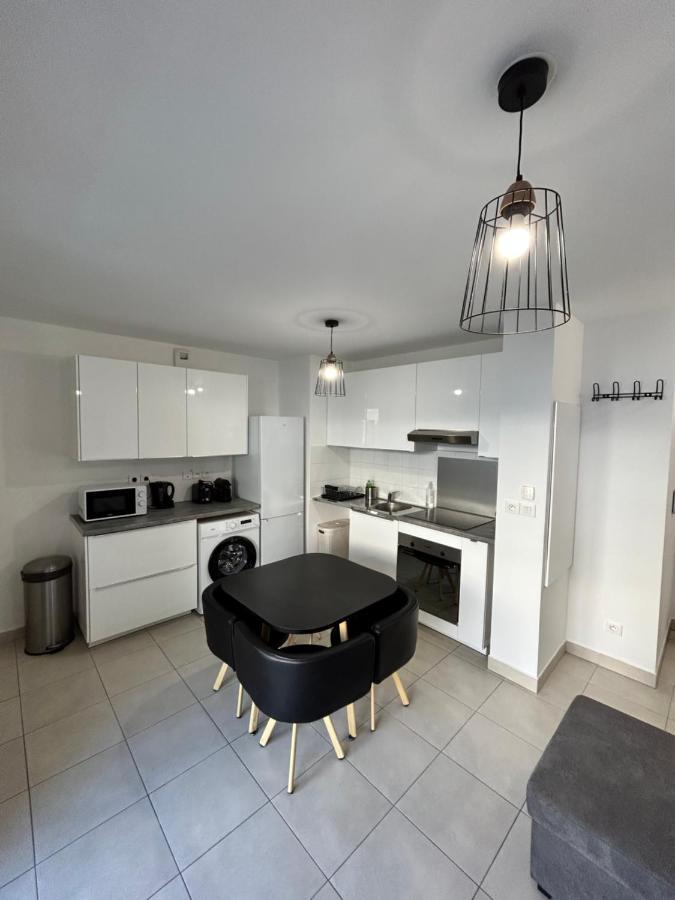 Appartement Avec Terrasse Et Box Entre Plages Et Nature Marsilia Exterior foto