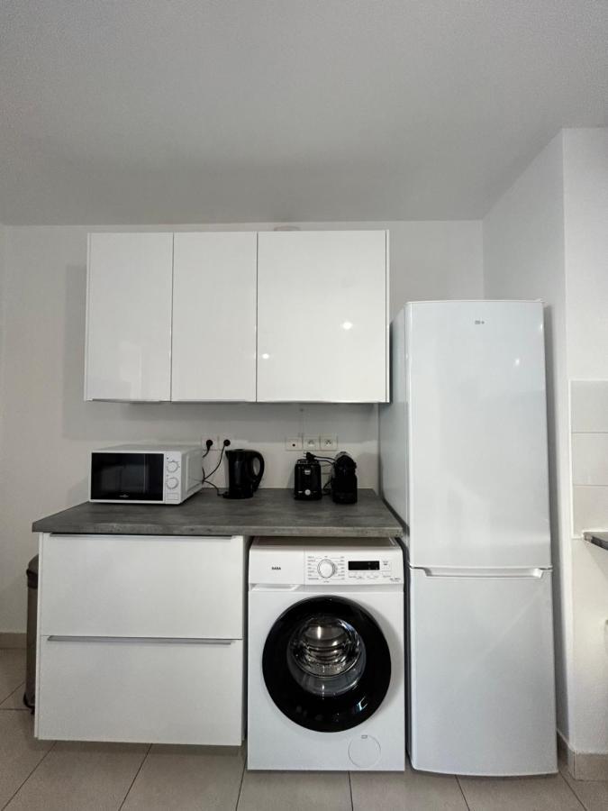 Appartement Avec Terrasse Et Box Entre Plages Et Nature Marsilia Exterior foto